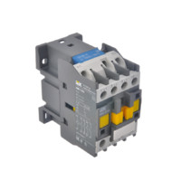 Контактор IEK КМИ-11210 ККМ11-012-230-10 12А 230В