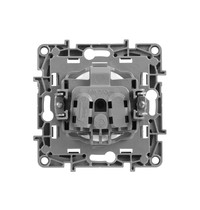 Розетка штепсельная Legrand Etika 672434 16А (со шторками, алюминий)